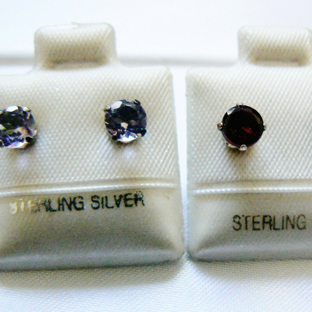 Lot of 2 New Sterling Silver 925 round cut Amethyst & Garnet stone Stud Earrings - Picture 1 of 8